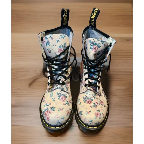 Rare Dr. Martens 1460 Blush Pink Vintage Rose Floral Boots Size US 8 Combat EUC - Picture 1 of 13